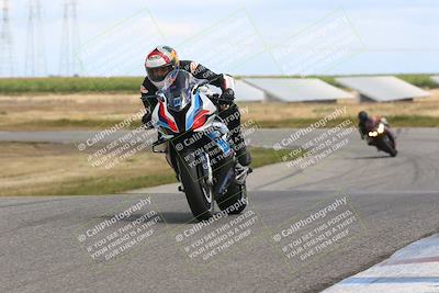 media/Apr-26-2024-TrackDaz (Fri) [[c4b677d280]]/B Group/120pm (Wheelie Bump)/